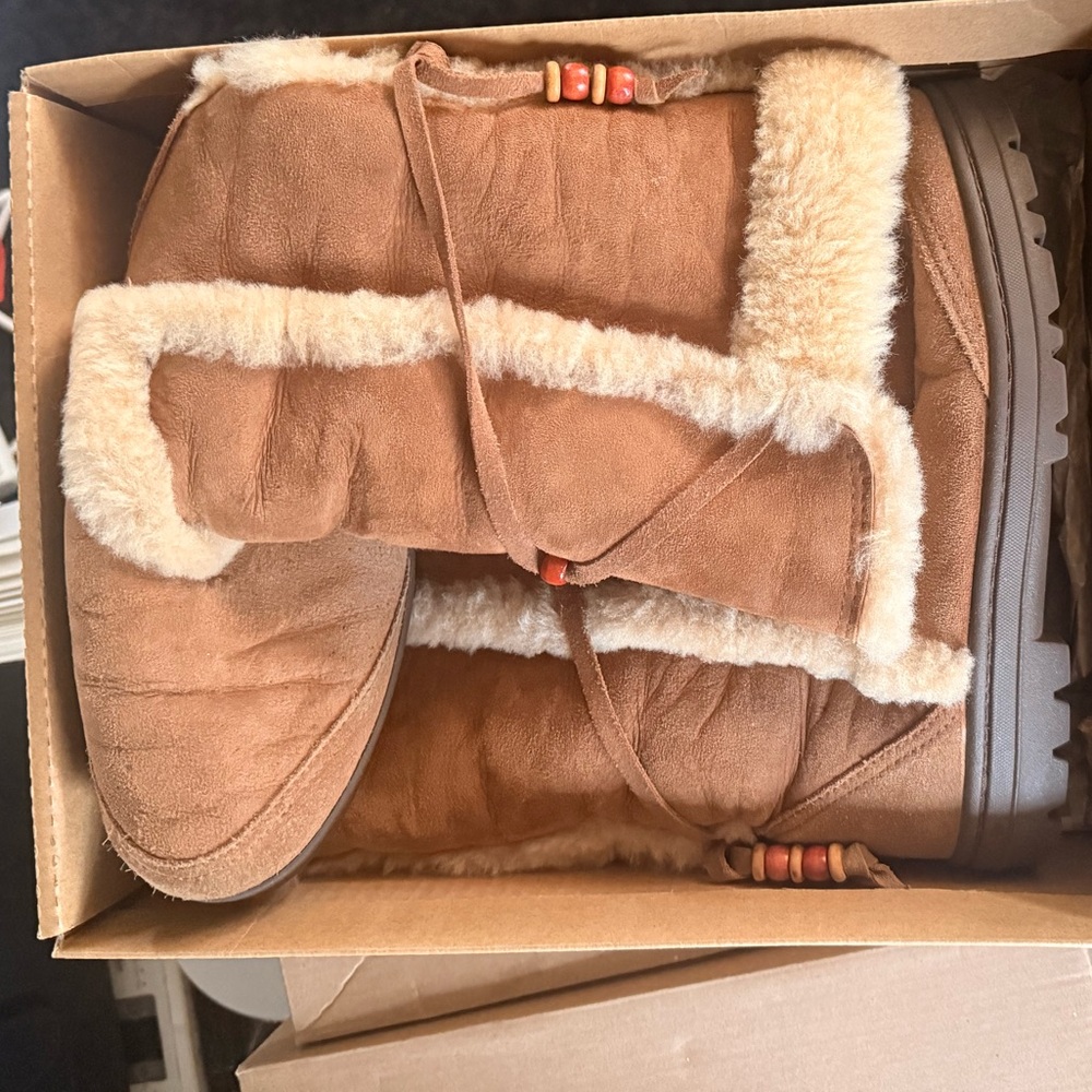 UGG Tan Winter Boots with Cream Fur